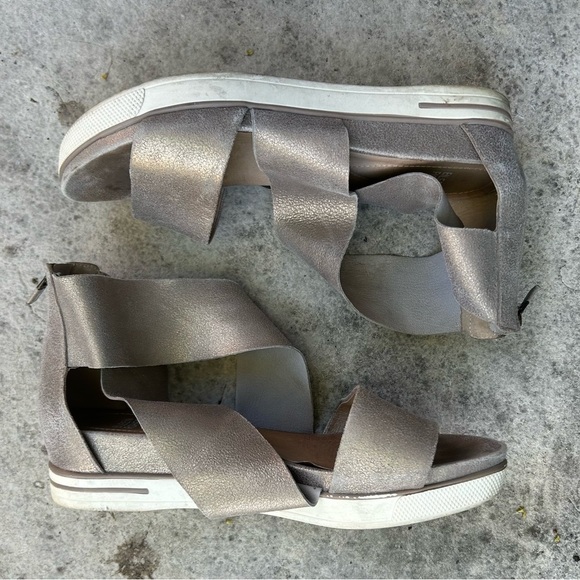 Eileen Fisher Sport Metallic Suede Sneaker Sandal, size 9 - Picture 5 of 14